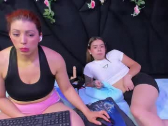 hornyy_mom webcam model stream image