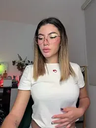 Your_Honeey webcam model stream image