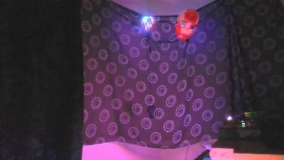 GuyST webcam model stream image