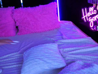 MysticGrace webcam model stream image