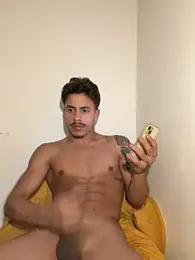 AlexActive webcam stripchat model stream image