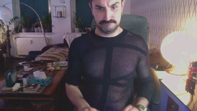 tom0819 webcam model stream image