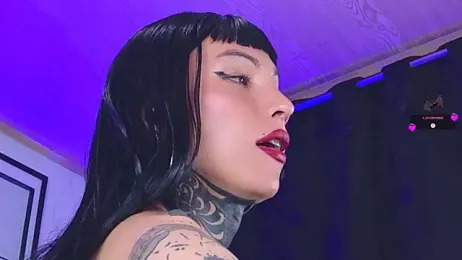 SueGoth webcam stripchat model stream image