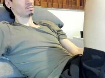 moderdelier webcam model stream image