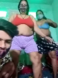 LoveOnStream webcam model stream image