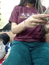 dollyneh webcam stripchat model stream image