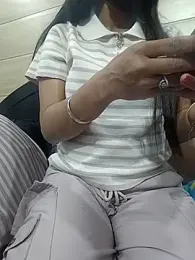 dollyneh webcam model stream image