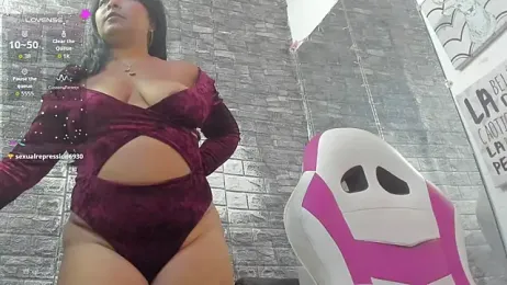 paola_ih webcam stripchat model stream image