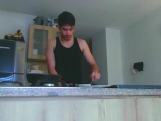 Tyler Lions webcam model stream image