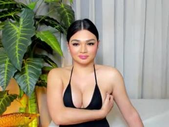 princesshugecumontop webcam model stream image