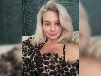 -Molly- webcam model stream image