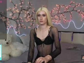 kris_mon webcam chaturbate model stream image