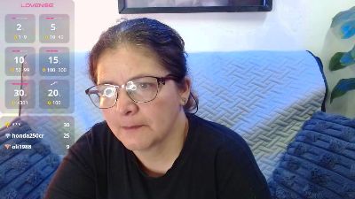 Linda_banks_ webcam cam4 model stream image