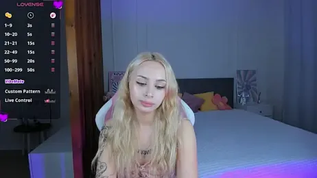 LanaYoung18 webcam model stream image