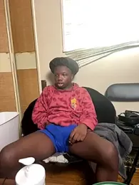 YourLittleBoyfriend webcam stripchat model stream image