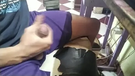 growing20yo webcam model stream image