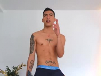 russell_adams_ webcam model stream image