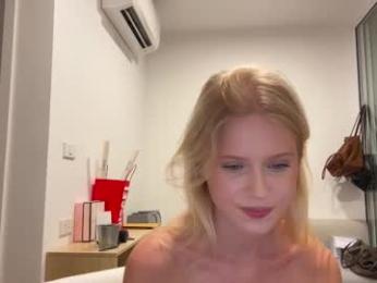 laraineprada webcam chaturbate model stream image