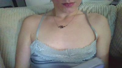 Petite_moi webcam model stream image