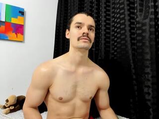 Keanu Crow webcam model stream image