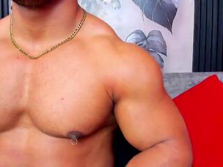 Mike Esteves webcam model stream image