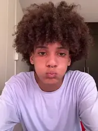 Max_Rain webcam stripchat model stream image