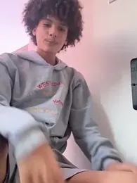 Max_Rain webcam stripchat model stream image