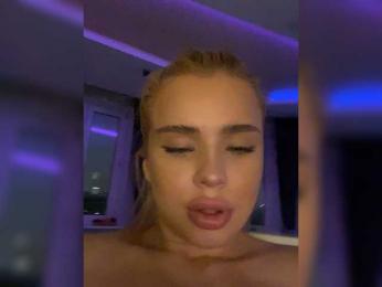 Barbiesweet webcam model stream image