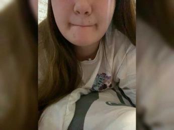 Snezhana-5402 webcam bongacams model stream image