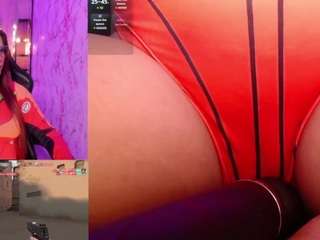 sarahillgames webcam model stream image