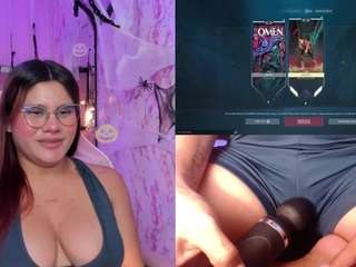 sarahillgames webcam model stream image