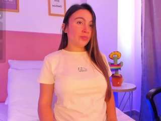 loise-gomez webcam model stream image