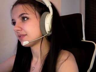 camillemoreau webcam model stream image