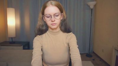 MertieAlie webcam model stream image