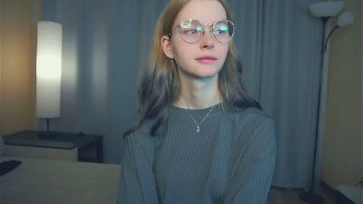 MertieAlie webcam model stream image