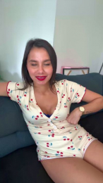 LiaKroft webcam cam4 model stream image