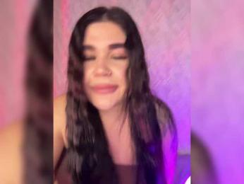 suchka-black- webcam model stream image