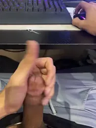 BrownBoyStrokin webcam model stream image