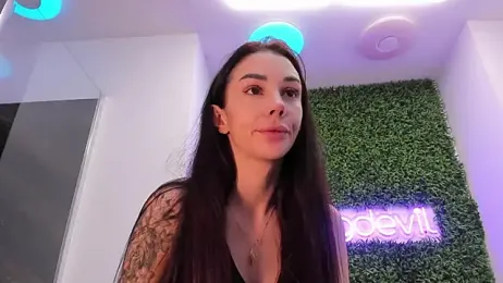 realhotfallingdevil webcam model stream image