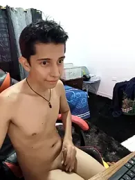 gomitaboy_1 webcam stripchat model stream image