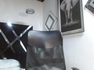 Tobias Vega webcam model stream image