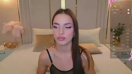 BellaHalles webcam model stream image