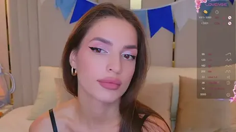 BellaHalles webcam model stream image