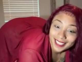 laylared webcam model stream image