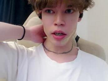 pawclaw webcam model stream image