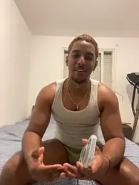 Axel_black10 webcam stripchat model stream image