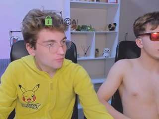 travis-wolf webcam model stream image