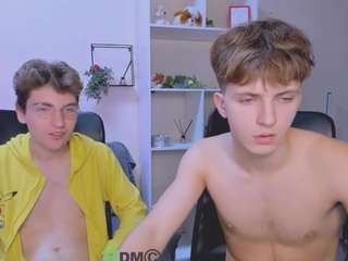 travis-wolf webcam model stream image