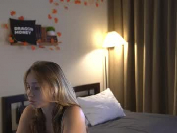 2girls_1dream webcam chaturbate model stream image