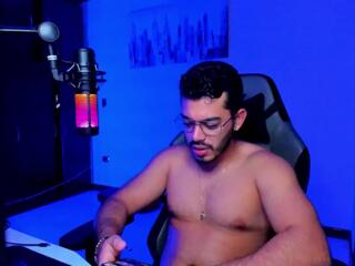 Bruno Oconer webcam model stream image